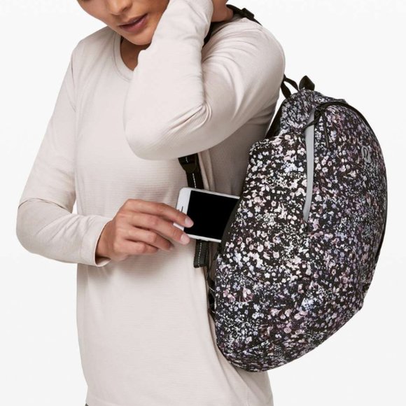 NWT Floral Spritz Multi lululemon Fast and Free Backpack *13L main image 15